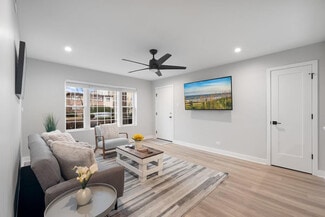 1001 W Howard St Unit ID1032507P, Evanston, IL 60202