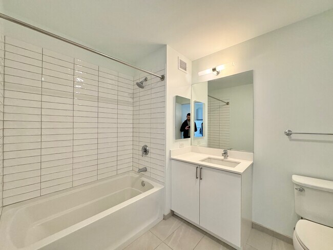821 W Van Buren St unit 2, Chicago, IL 60607 - photo 7
