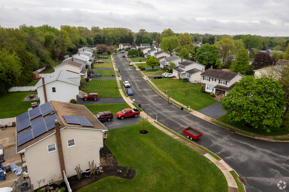 Neighborhood_UniversityHeights540107_V2_011724