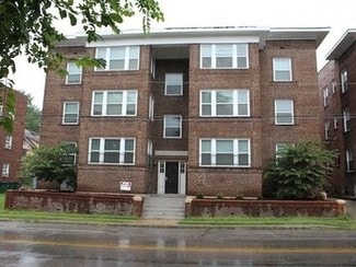 912-914 E 39th St, Kansas City, MO 64109