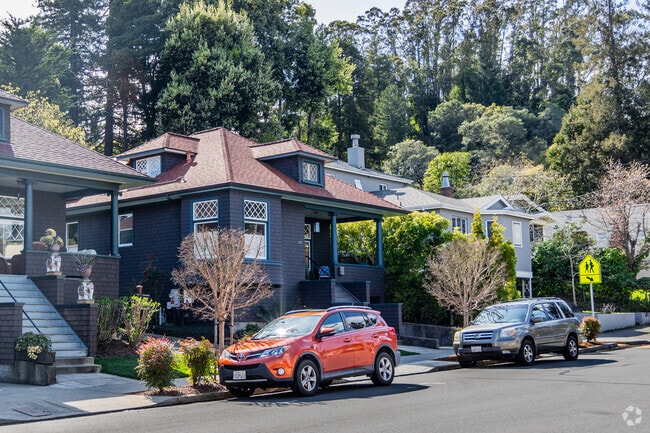 It's common to see homes with a large variety in architecture and color in Madrone Canyon.