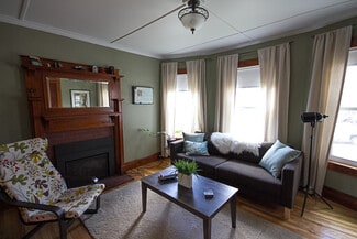 23 Hubbard St Unit 23 Hubbard Street Apt 1, Manchester, NH 03104