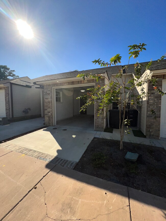 324 Saint Thomas Ln, Baton Rouge, LA 70806 - photo 3