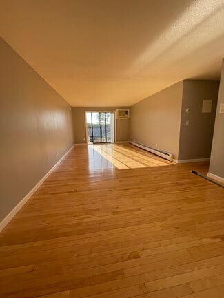 124 Mammoth Rd Unit 24, Hooksett, NH 03106