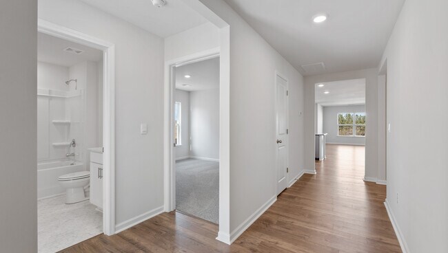 1500 Western Square Dr unit 36209084, Laurens, SC 29360 - photo 4