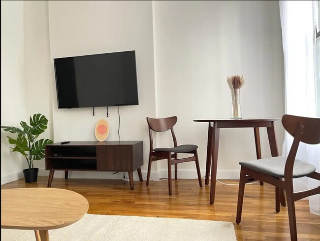 410 E 60th St unit ID1328954P, New York, NY 10022 - photo 2