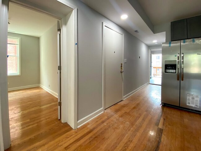 619 E Groveland Park unit 2, Chicago, IL 60616 - photo 7