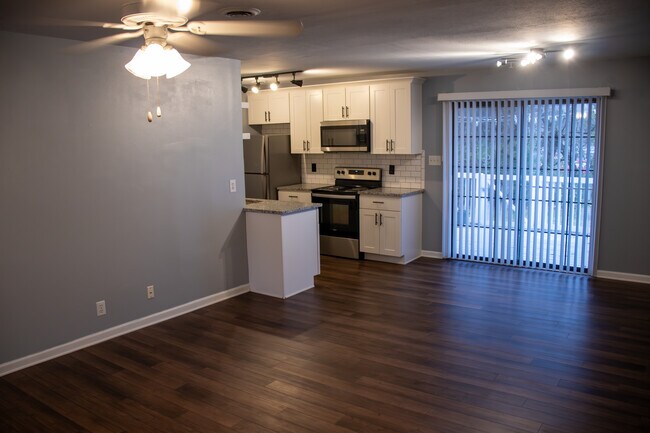 938 Bradley Bell Dr unit 938 Bradley Bell Dr, Knoxville, TN 37938 - photo 4