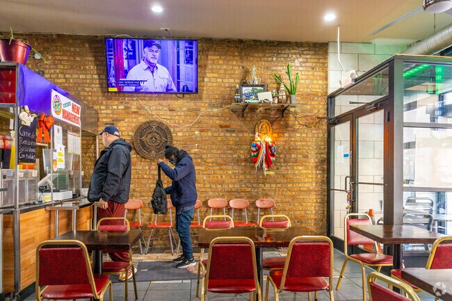 Taqueria Mi Barrio has delicious carne asada tacos and burritos.