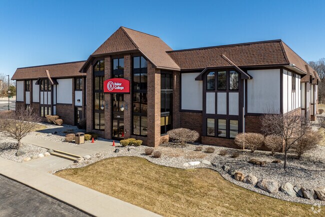 Baker College offers a private university setting for post-secondary students in Owosso.