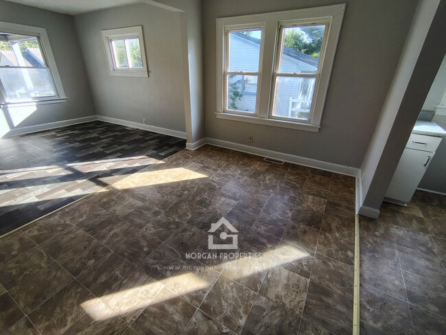 1323 W 10th St unit 1323 W 10TH ST, Anderson, IN 46016 - photo 4