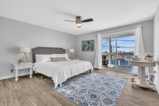 28 Bay Ave, Keansburg, NJ 07734