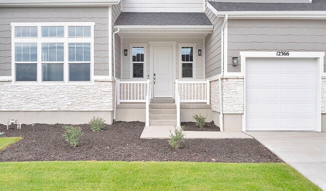 12366 S Trout Lake Ln, Herriman, UT 84096 - photo 3