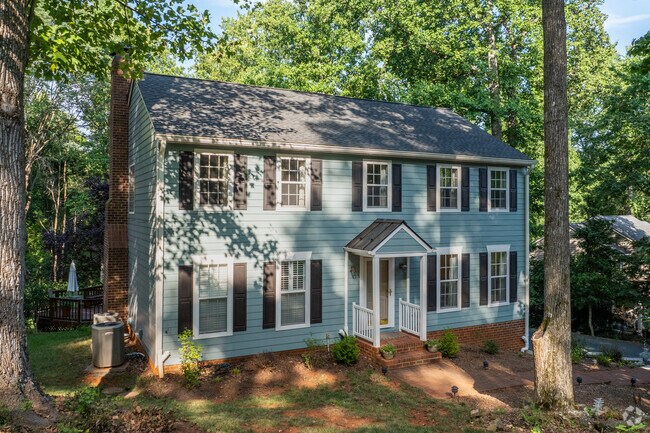 Older two story homes are a local favorite in Ashcroft.
