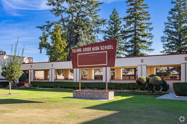 A marquee greets students at the entrance to Tulare Union High School.