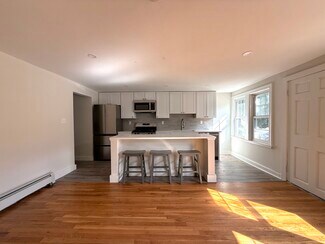 5295 Washington St Unit 2, Boston, MA 02132