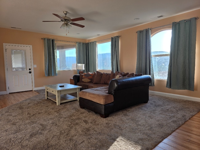 311 E 920 N, Hurricane, UT 84737 - photo 3