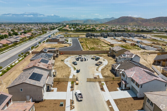 Page Ranch is part of the fast-growing west Hemet area of development and specialized subdivisions.