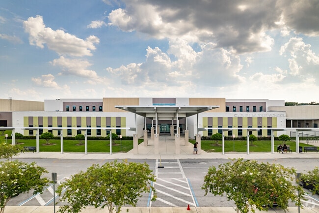 Carver Middle School is a public magnet school serving grades 5-8 in Orange County.