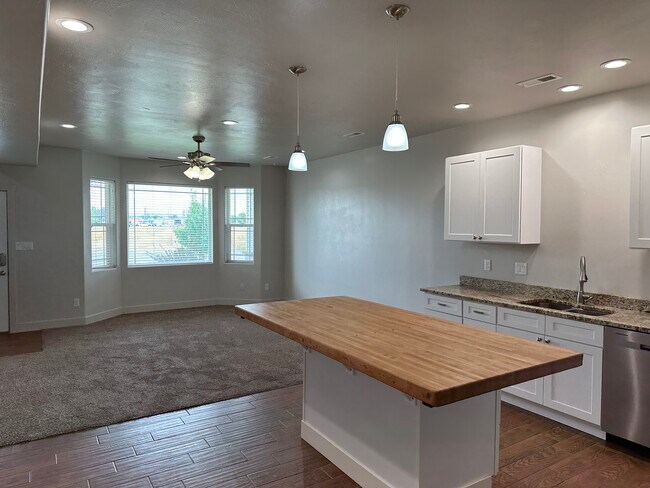 187 Courthouse Way unit 100, Rigby, ID 83442 - photo 6