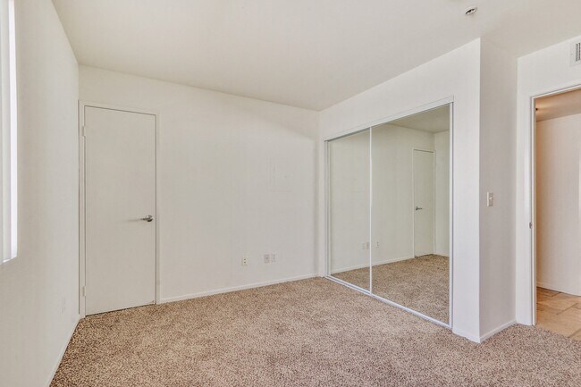 Sophia Ridge, Northridge, CA 91324 - photo 4