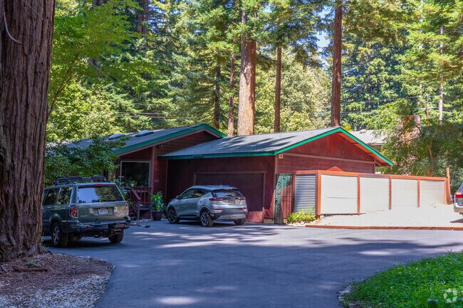 Find a quiet mountain retreat in Bonny Doon.