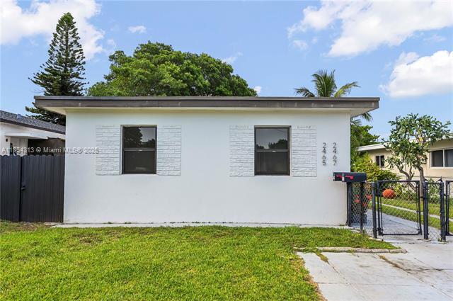 2465 NW 35th St, Miami, FL 33142 - photo 6