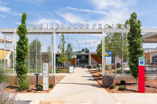 The Icehouse Project offers Capitol View residents a place to relax and enjoy food.