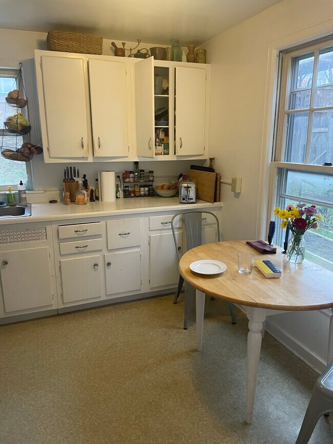 115 Crescent Plaza unit 118, Ithaca, NY 14850 - photo 3