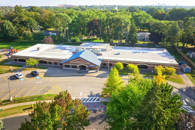 Brookview Elementary School has 65% of students proficient in reading.