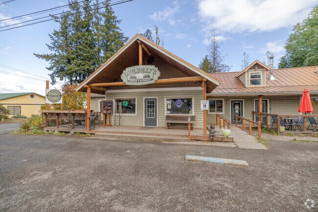 Quilbillys Taproom & Restaurant offers delicious comfort food & ice cream in Quilcene WA.