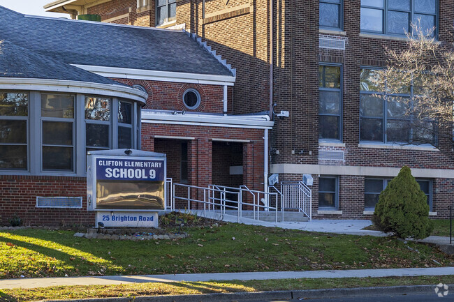 Clifton PS 9 3