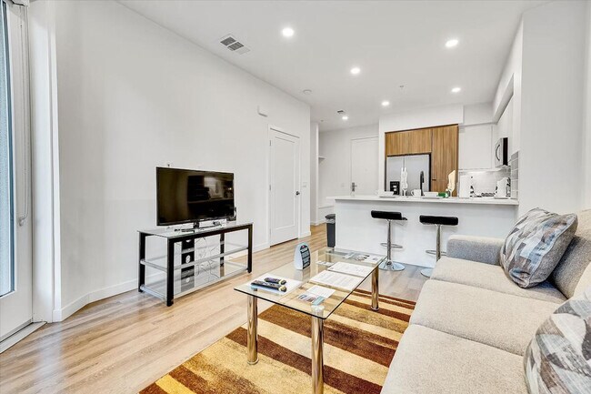 593 Camino de la Reina unit ID1287538P, San Diego, CA 92108 - photo 3