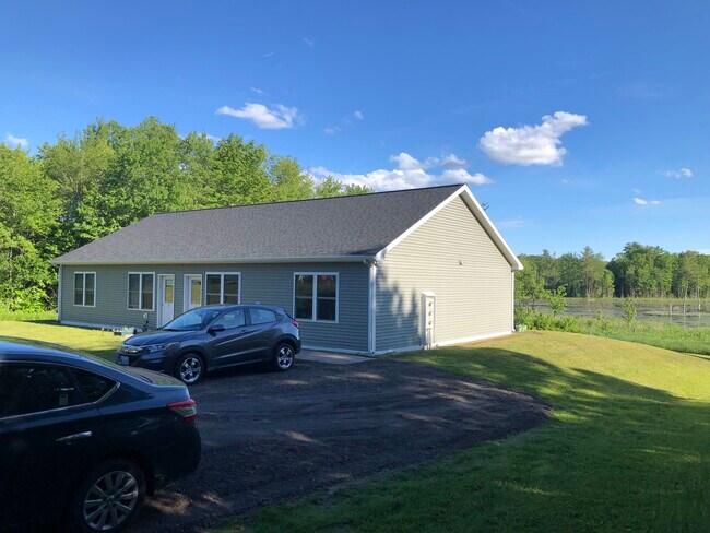 9 Woodduck Ln unit 2, Pittston, ME 04345 - photo 2