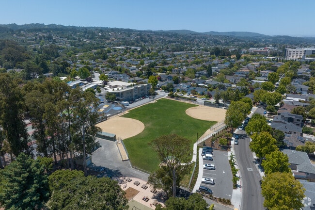 Ray Park is primarily a residential neighborhood, and it is known for its well-maintained homes.