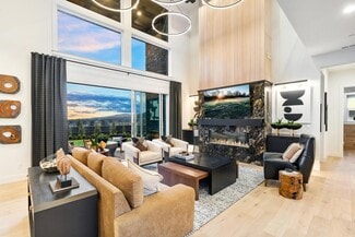 305 Fir Lp, Washougal, WA 98671