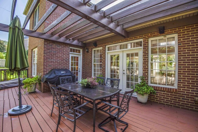 9728 Valley Woods Ln, Knoxville, TN 37922 - photo 3