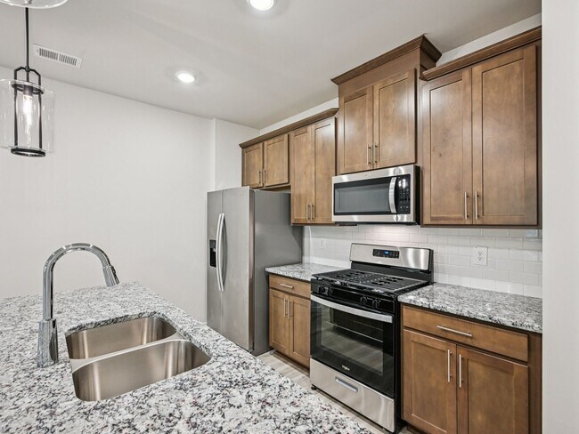 2256 Ashton Dr, Conyers, GA 30013 - photo 7