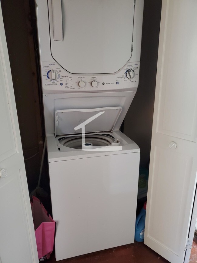 42 Claymoss Rd unit 2, Brighton, MA 02135 - photo 3