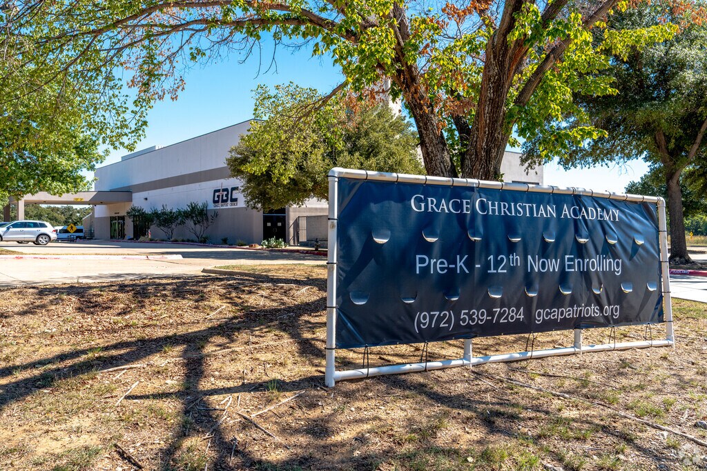 Grace Christian is a excellent private school in the Forth Worth area.