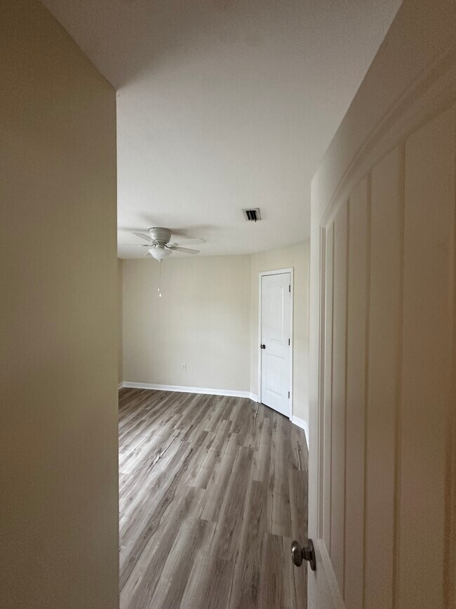 472 Jester St, Cowarts, AL 36321 - photo 6