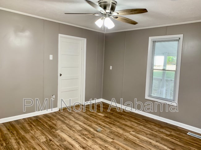 1218 Stevens Ave NE, Huntsville, AL 35801 - photo 5