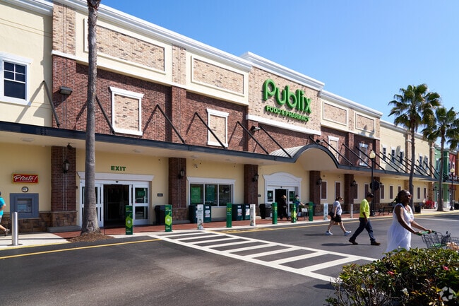 Publix offers residents groceries right beside Tradition Square.