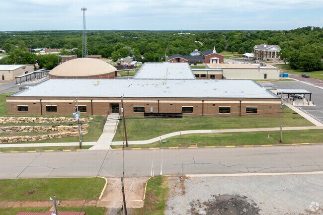 Teamwork and learning go hand in hand at Pawnee Elementary.