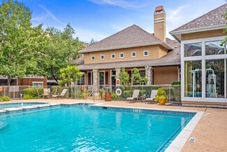 2101 S Lakeline Blvd, Cedar Park, TX 78613