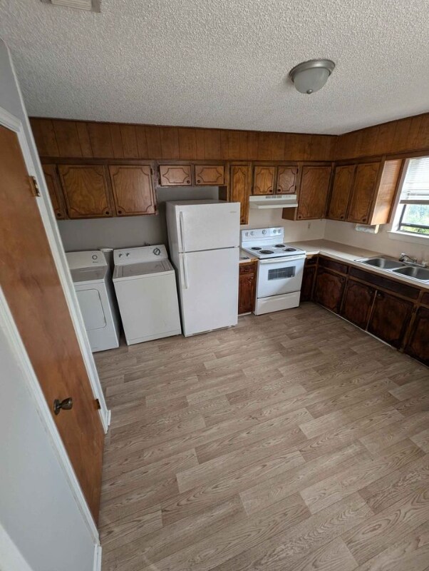 1303 Brown Dr unit D, Copperas Cove, TX 76522 - photo 4