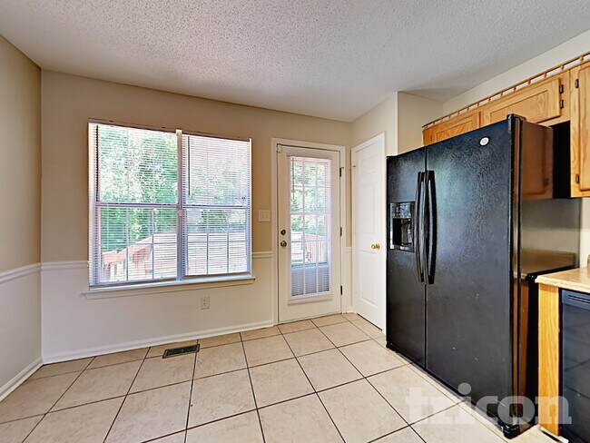 2218 Alyssa Ct, Lithia Springs, GA 30122 - photo 6