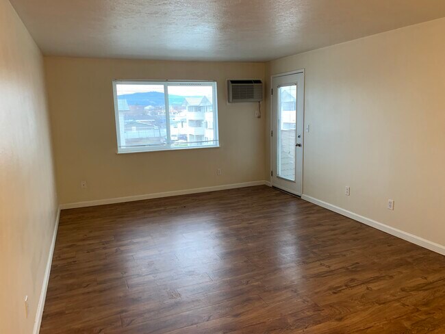 Aspen, Spokane Valley, WA 99037 - photo 2