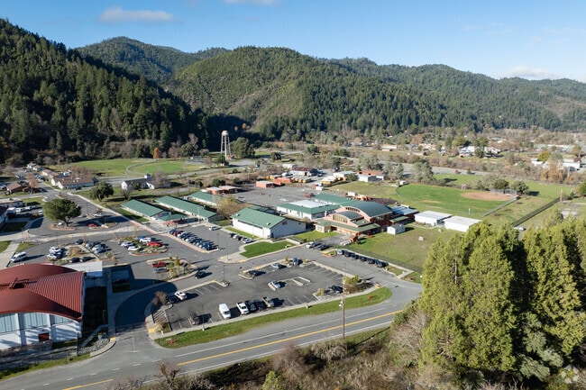 Your children will thrive at Hoopa Valley Elementary School.