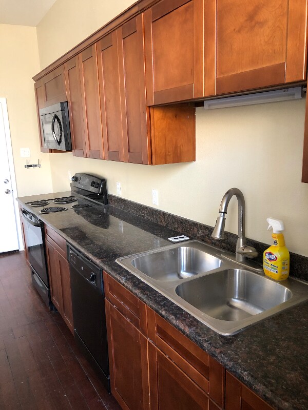 524 23rd St unit F, Galveston, TX 77550 - photo 4